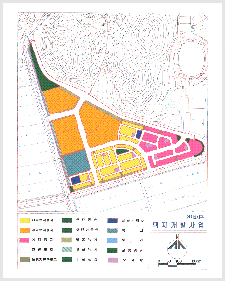 연향3지구 택지개발사업 - 단독주택용지, 공동주택용지, 상업용지, 일반도로, 보행자전용도로, 근린공원 , 어린이 공원, 완충녹지, 경관 녹지, 미관광장, 공용의 청사, 학교, 하천, 교통광장, 주차장에 대한 위치정보가 색별로 색칠되어 표시되어 있습니다
